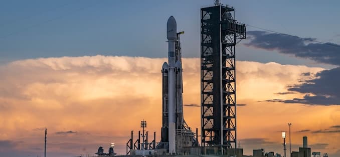 SpaceX prepares Falcon Heavy return with ViaSat-3 Flight 3 launch