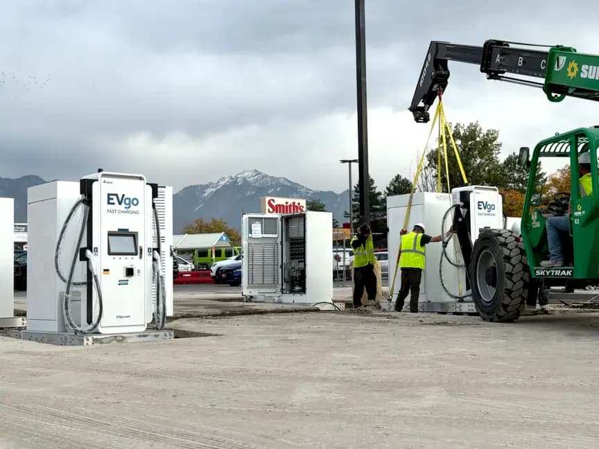 3,000 Fast EV Chargers Were Installed In The US In Q1 - CleanTechnica