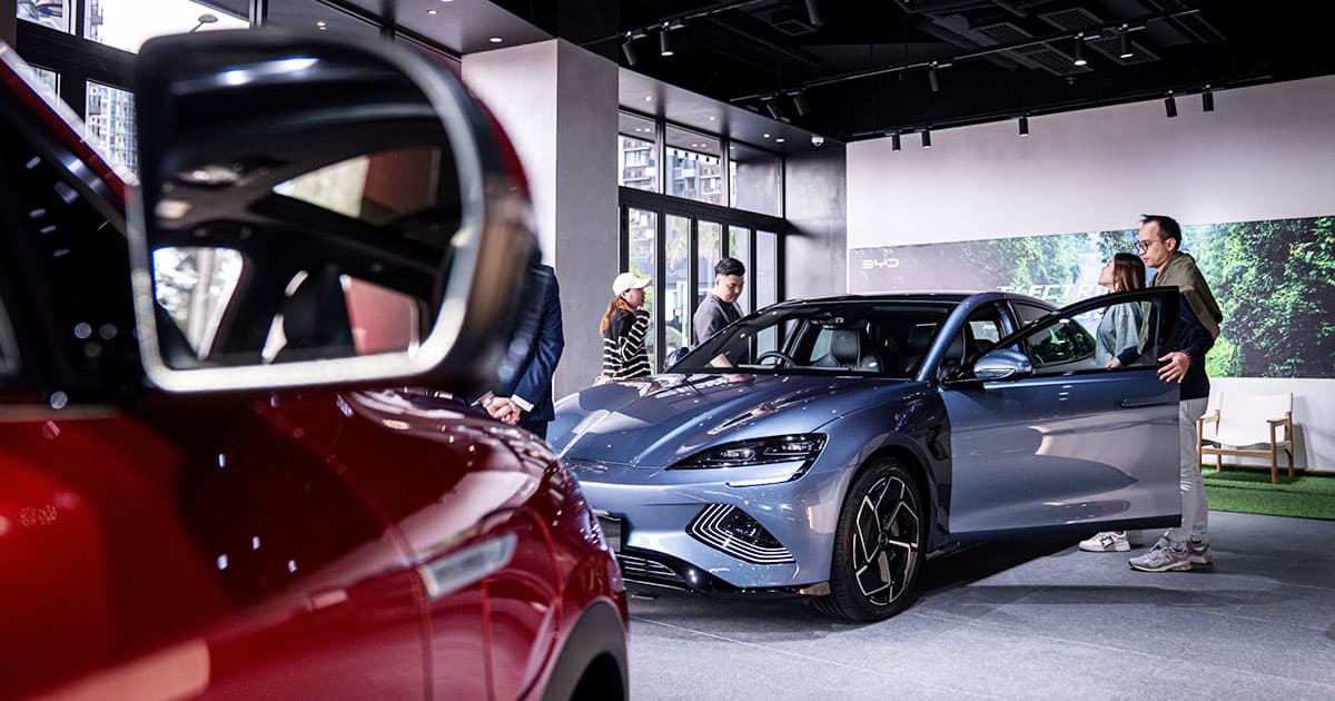 3 Democratic senators urge Trump to block Chinese cars from U.S.