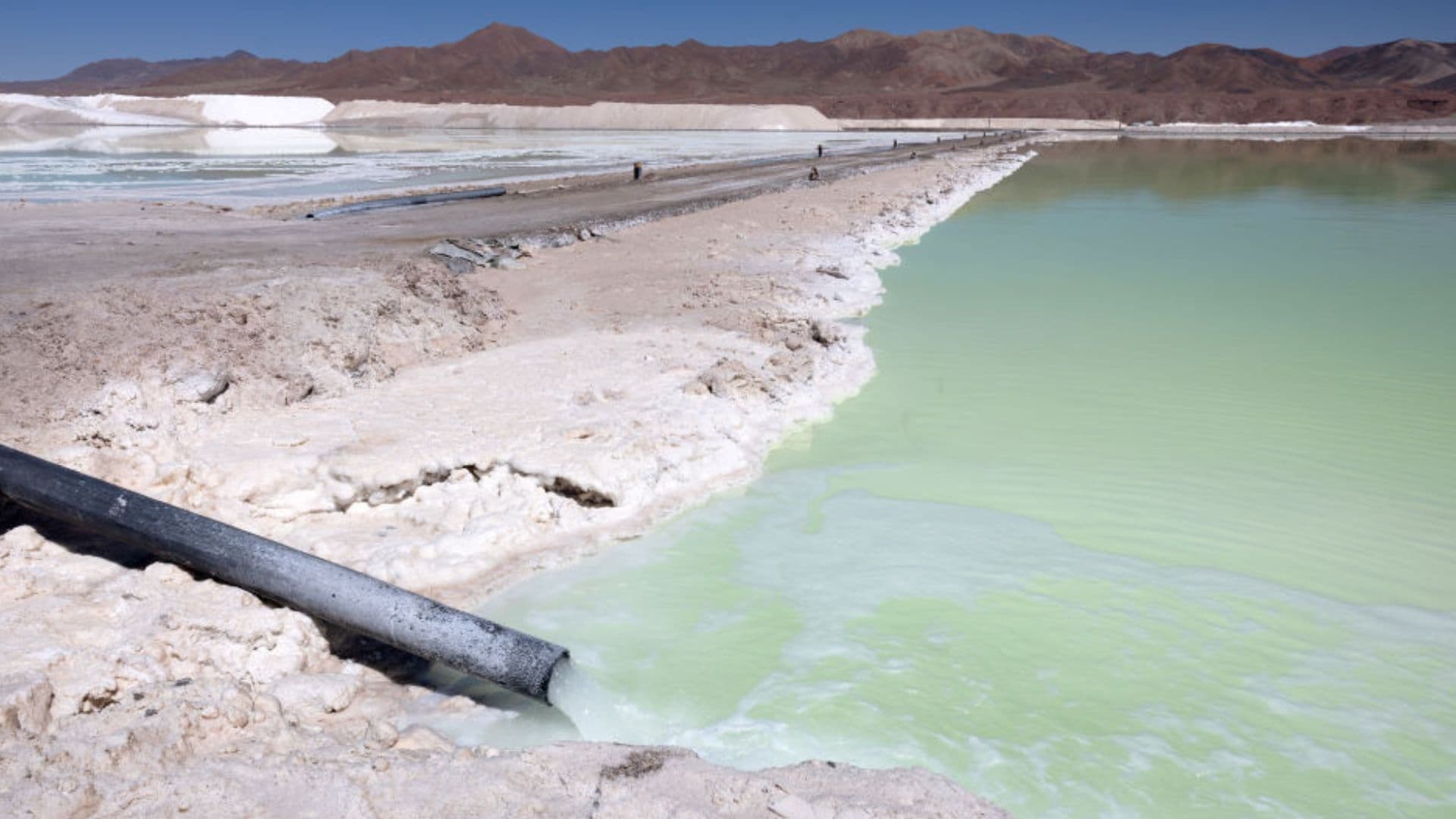 Forever chemicals used to extract 99% pure battery-grade lithium