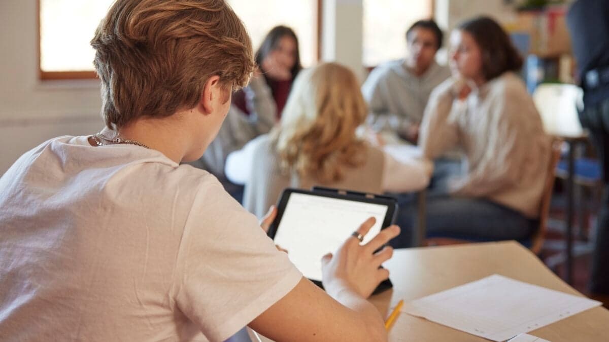 Kid Reportedly Consumes 13,000 YouTube Videos in Three Months During School Hours