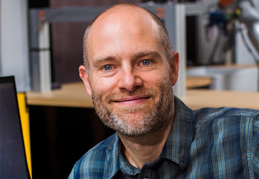 Russ Tedrake's New AI Startup: Revolutionizing Robotics or Just Another Pitch? (via machinebrief.com)