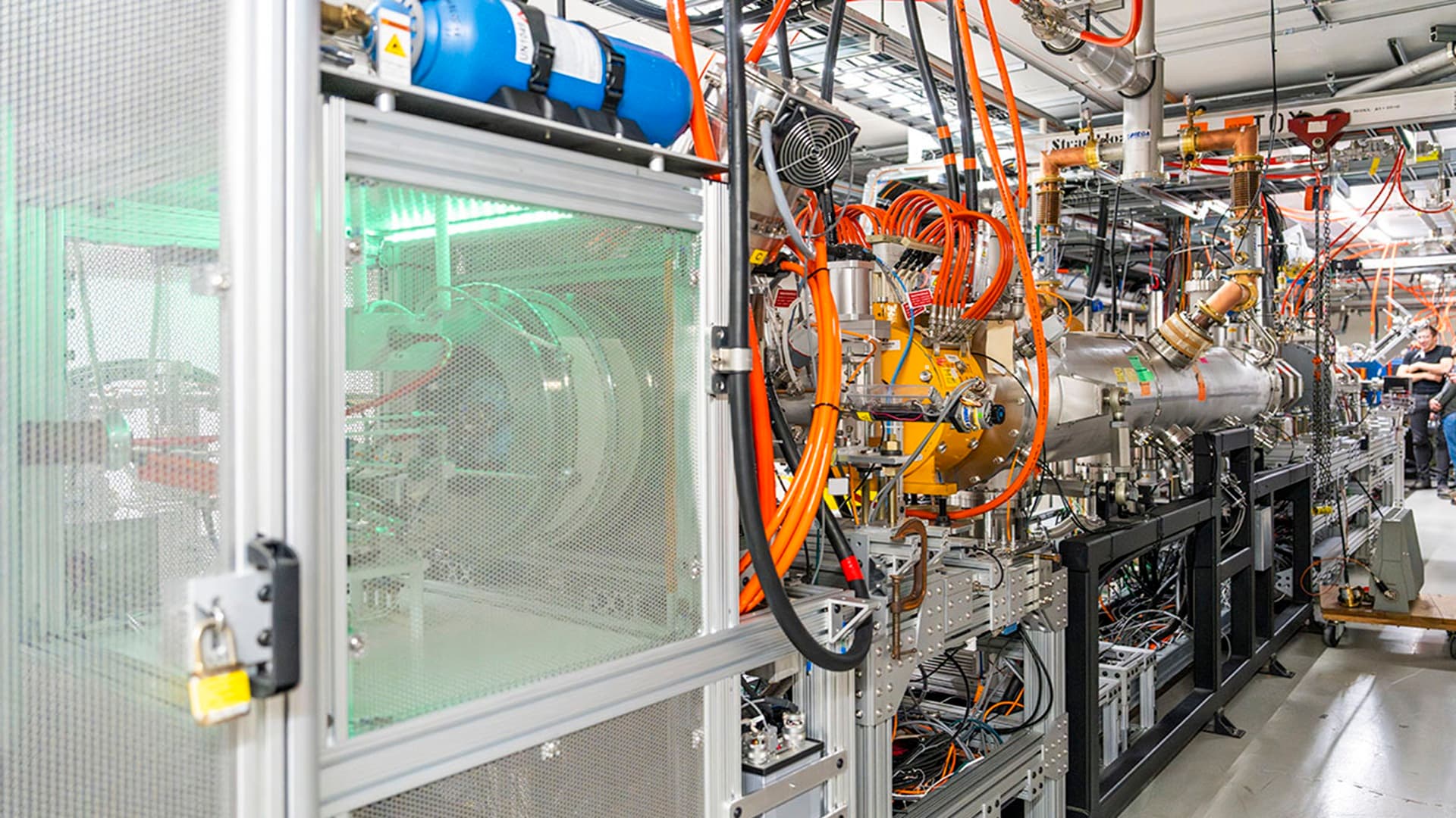 US test accelerator fires first proton beams to power future colliders