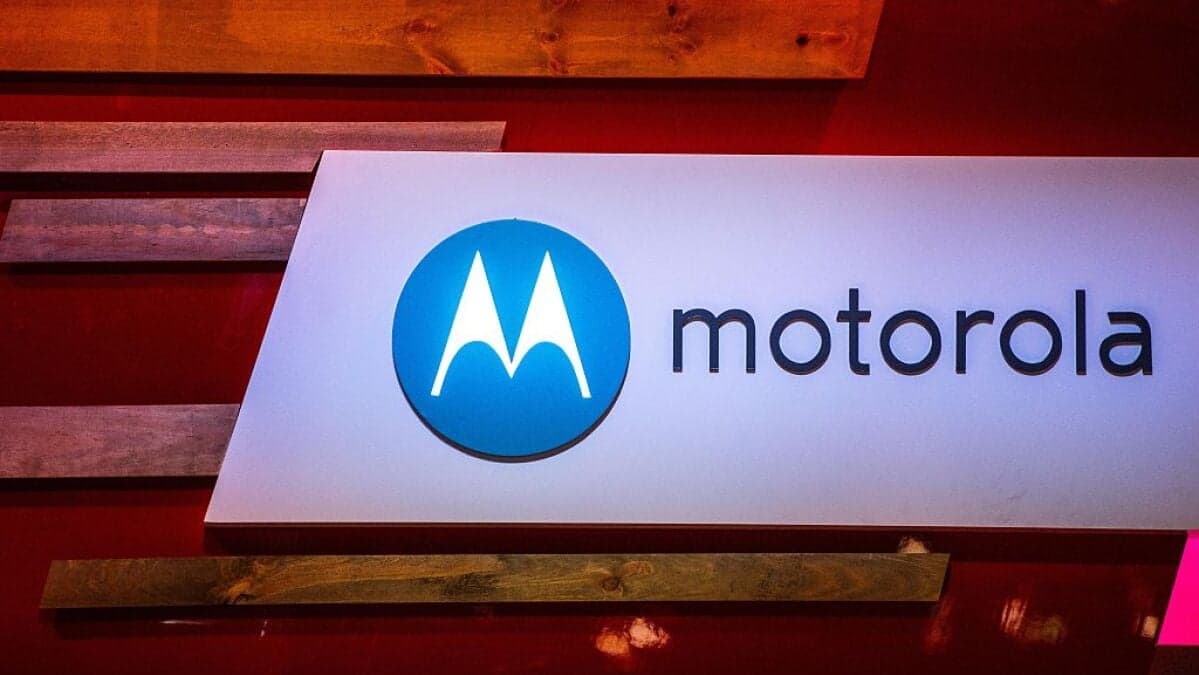Motorola budget phone prices are spiking up to 50 percent. Is AI to blame?
