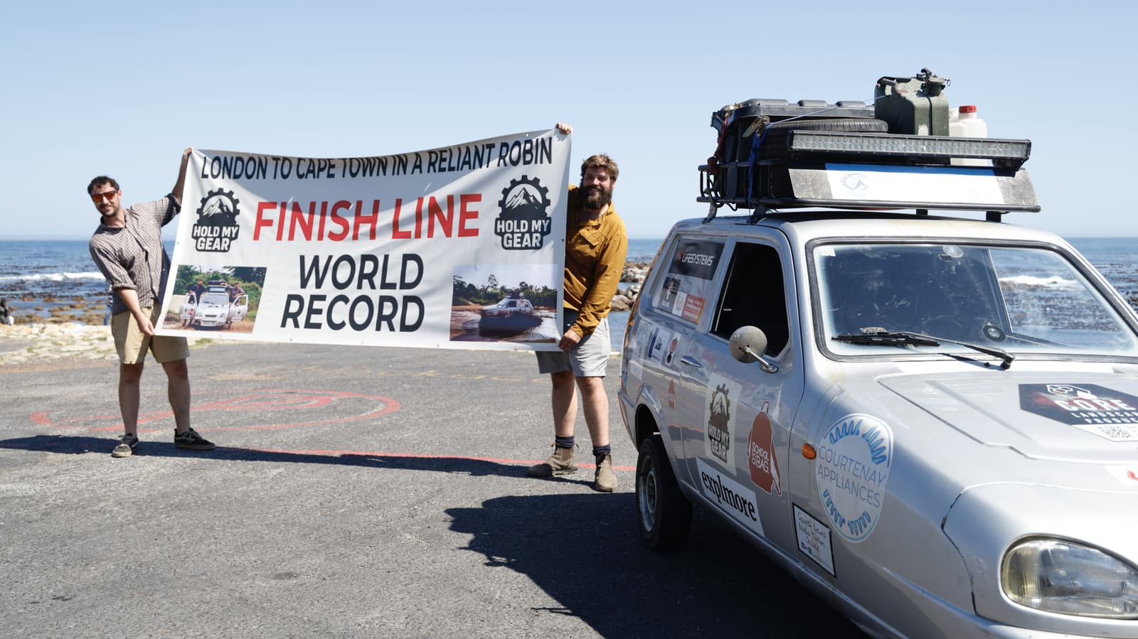 Reliant Robin Survives Desert, Jungle, War In 14,000 Mile Record-Breaking Journey Through Africa - Jalopnik